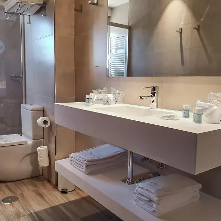 蒙蒂玛尔酒店 3*